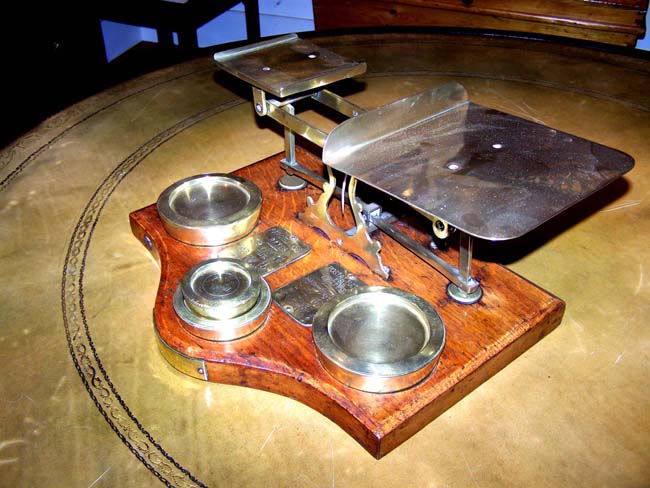 An Historically Important 19th century English Military Presentation Postal Scale dated 1891 — image 5